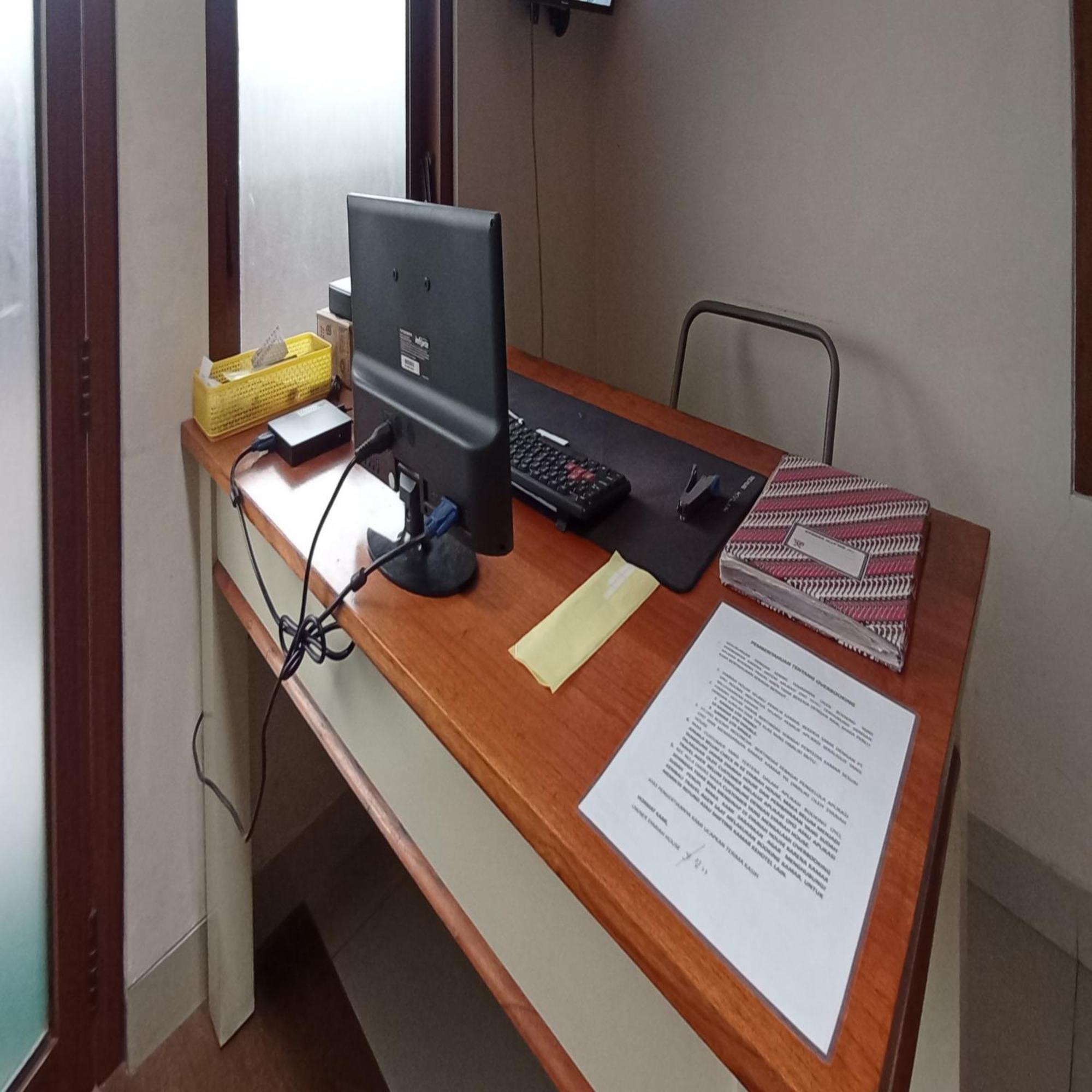 Hotel Reddoorz At Syariah House Purwokerto Esterno foto